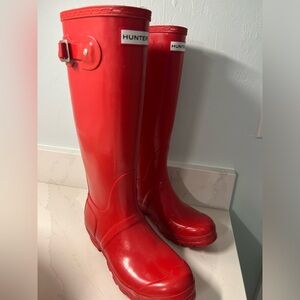 Red Hunter boots